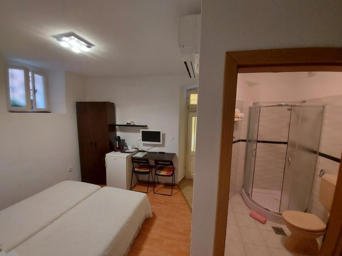 Guesthouse Boris Лабин Экстерьер фото